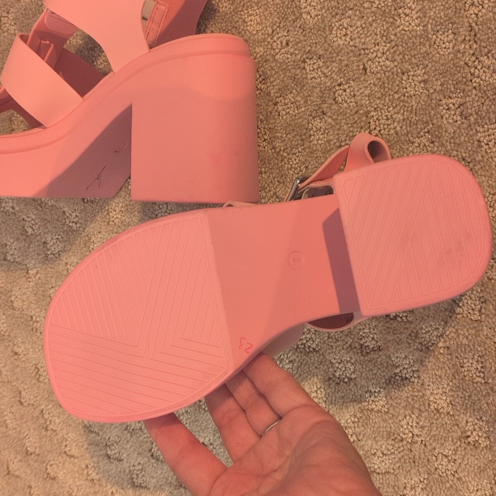 Steve Madden Pink Platform Chunky Heeled Sandals - Picture 8 of 13